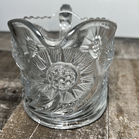 Vintage Crystal Creamer with A Sunflower Design - Picture 2 of 6